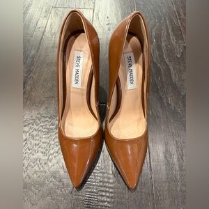 Steve Madden Brown Patent Leather Heels